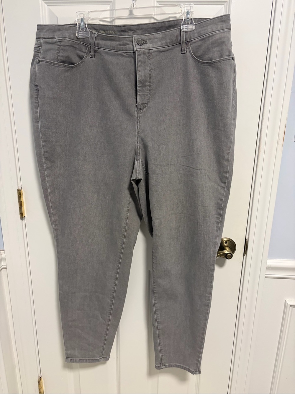 Talbots plus high waist jegging ankle jeans. Size 20W. Curvy. Gray. Button/zip